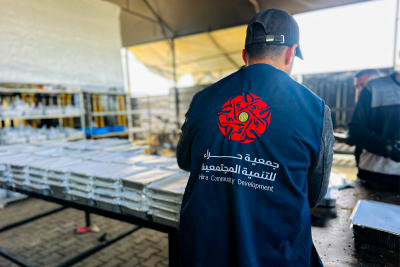 إحسان | وجبات ساخنة تعيد للنازحين في غزة معنى الدفء والكرامة